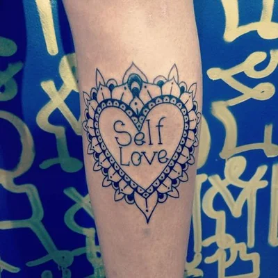 Sally Rocha tattoo 014