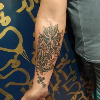 Sally Rocha tattoo 041