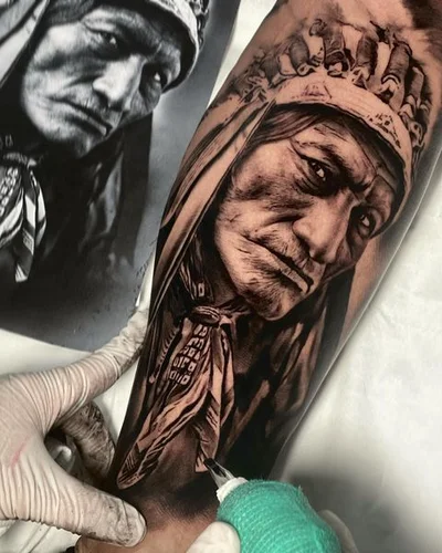 Salva Navalón tattoo 007