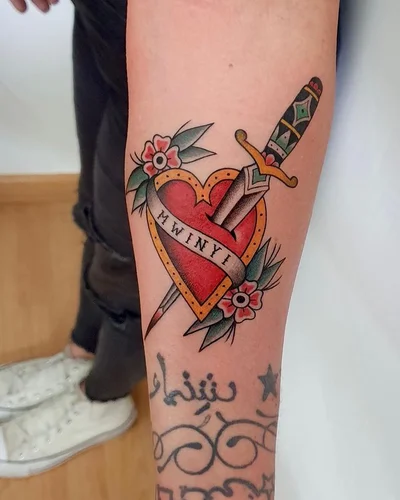 Salva tattoo 050