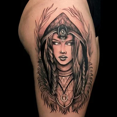 Samantha Beedie tattoo 018