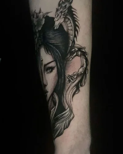 Samantha Beedie tattoo 037