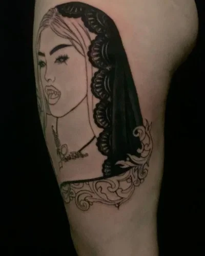Samantha Beedie tattoo 040