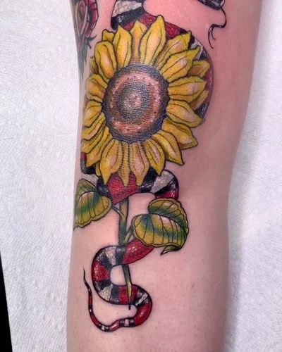 Samantha Grimm tattoo 007