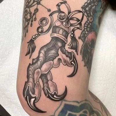 Samantha Grimm tattoo 019