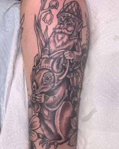Samantha Grimm tattoo 024