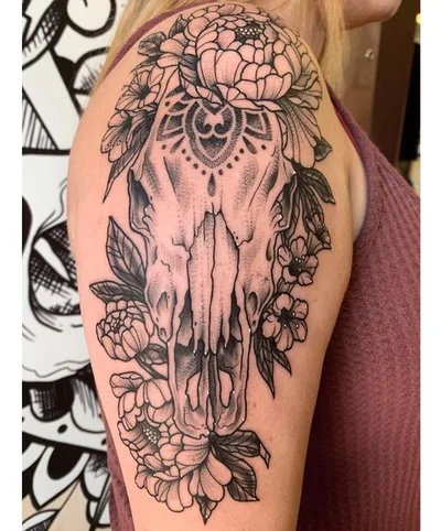 Samantha Grimm tattoo 033