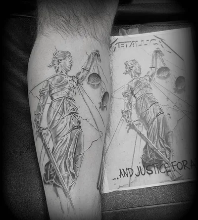 Samantha McQuillan tattoo 012
