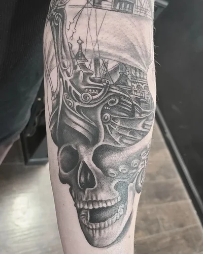 Samantha McQuillan tattoo 015