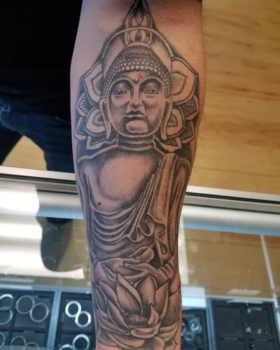 Samantha McQuillan tattoo 027