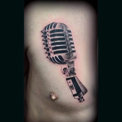 Samantha McQuillan tattoo 029