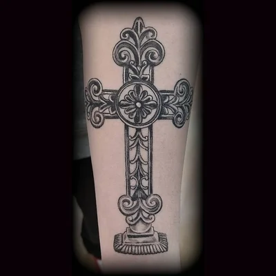 Samantha McQuillan tattoo 039