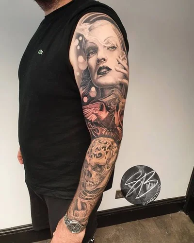 Samantha Bee tattoo 029