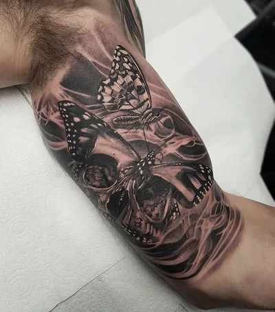 Samantha Bee tattoo 030