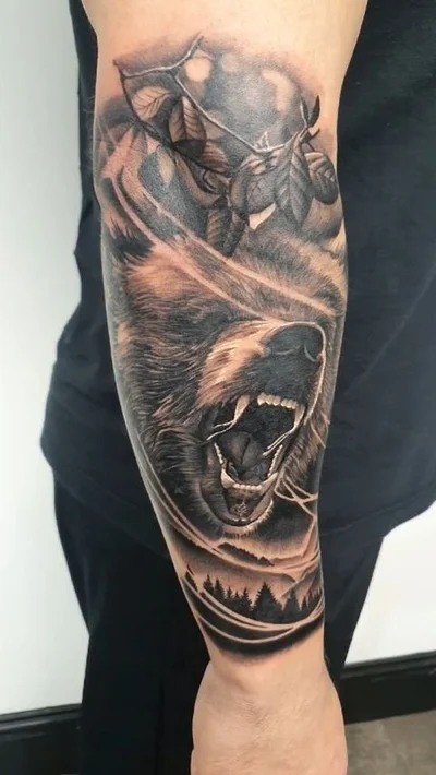 Samantha Bee tattoo 033