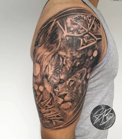 Samantha Bee tattoo 035
