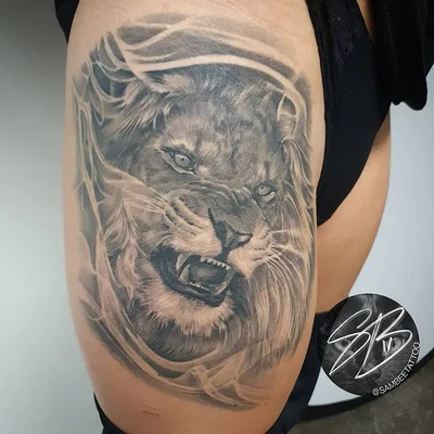 Samantha Bee tattoo 043