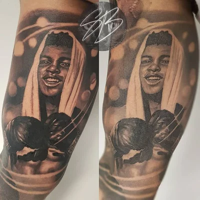 Samantha Bee tattoo 045