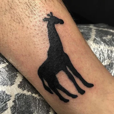 Sam Keeley tattoo 028