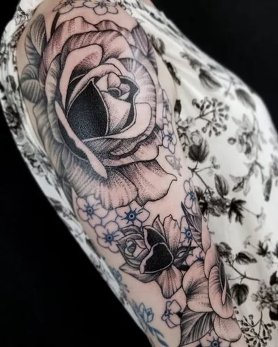 Sam Dustin tattoo 030