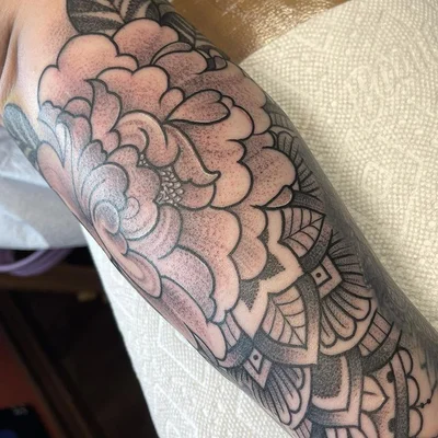 Samantha Frederick tattoo 027