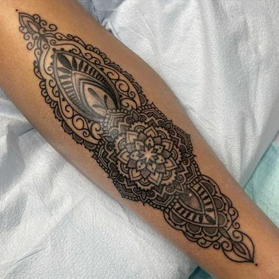 Samantha Frederick tattoo 033