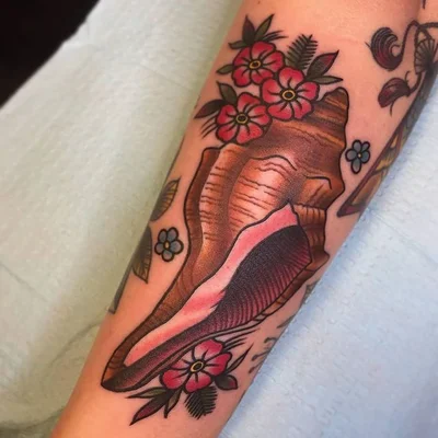 Samantha Frederick tattoo 039