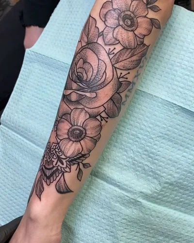Samantha Frederick tattoo 041