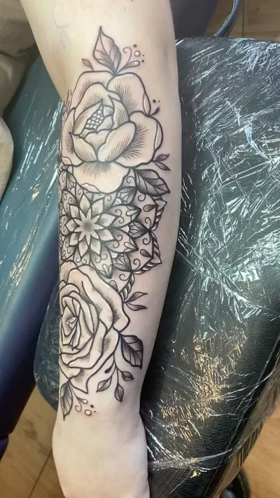 Sammie Louise Chart tattoo 019