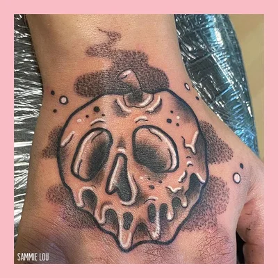 Sammie Louise Chart tattoo 022