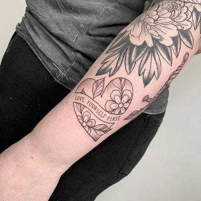 Sammi tattoo 016