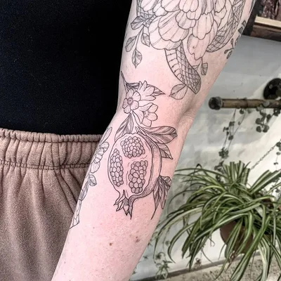 Sammi tattoo 041