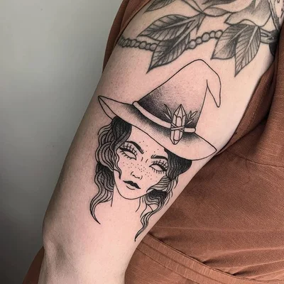 Sammi tattoo 042