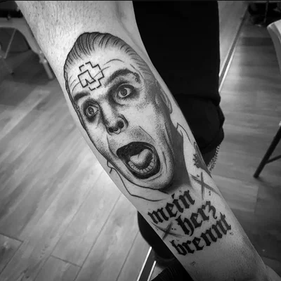 Sammy Leigh tattoo 011
