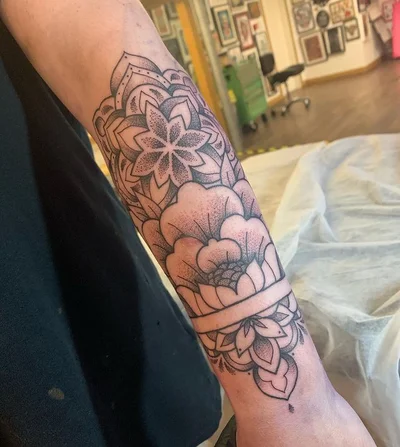 Sammy Leigh tattoo 033