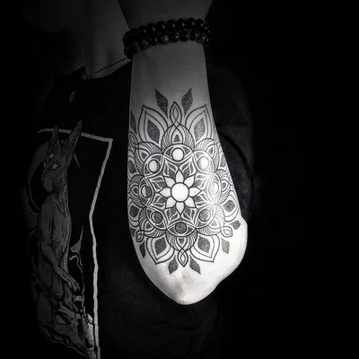Sam Bernard tattoo 038