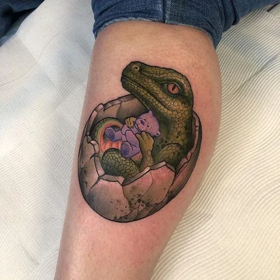 Sam Read tattoo 010