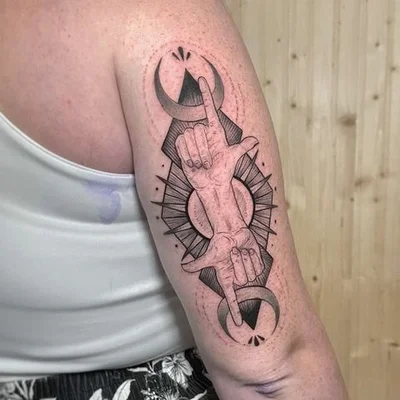 Sam Roldos tattoo 043