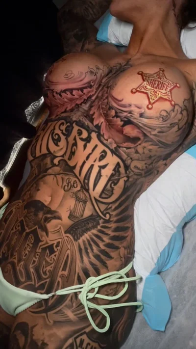 Sam Taylor tattoo ig_018