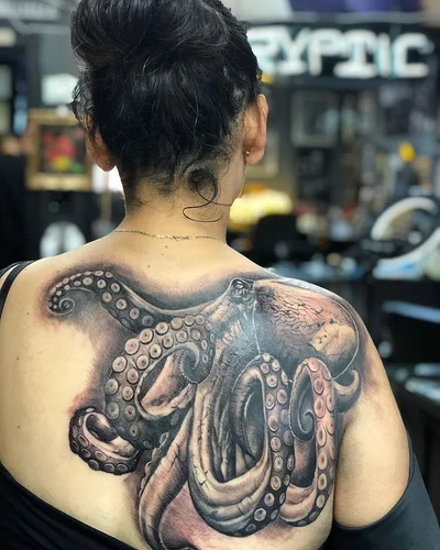 Sammy Trevino tattoo 019