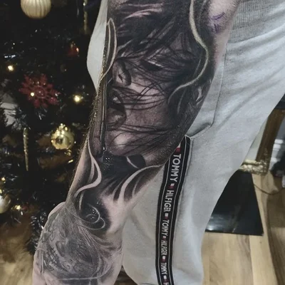 Sam Cole tattoo 010