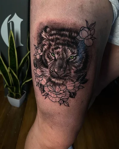 Sam Cole tattoo 042