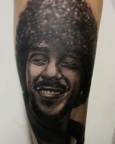 Sam Cole tattoo 043
