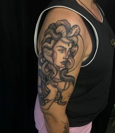 Lorrayne Sancar tattoo 039