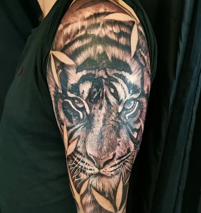 Sánchez Santi tattoo 009
