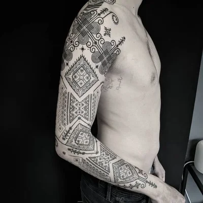 Sandra Massa tattoo 043