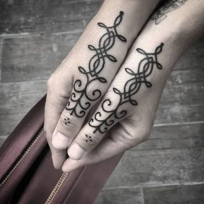 Sandra Massa tattoo 045