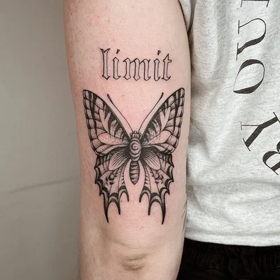 Sandra Storm tattoo 030