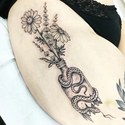 Sandra Storm tattoo 035