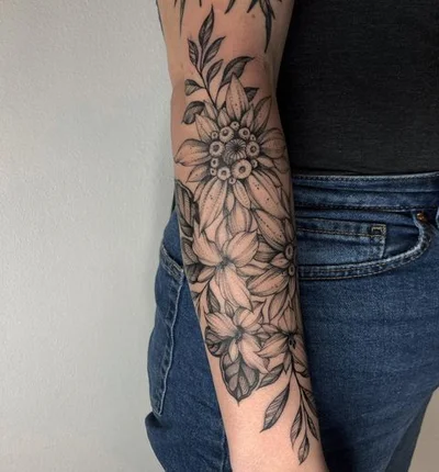 Sandra Storm tattoo 050